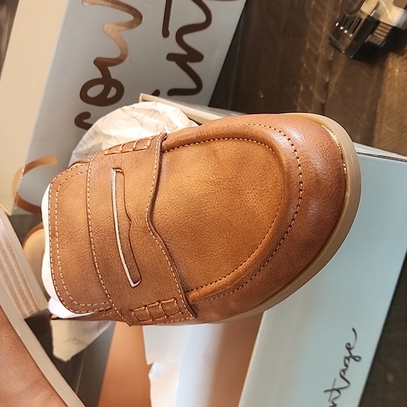 Crown vintage slip ons - Picture 3 of 7